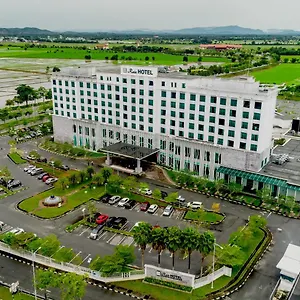 4* Hotel Raia & Convention Centre